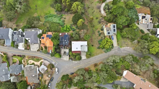 $598,000 | 6077 Skyline Boulevard, Oakland, CA 94611