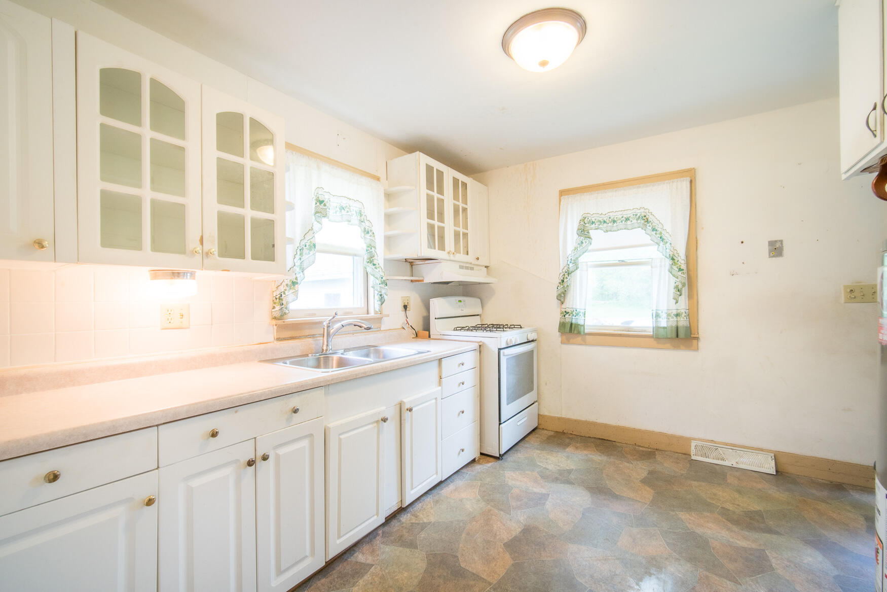 7180 North River Road Trenton, WI 53090 - Photo 8 of 18 kitchen 2