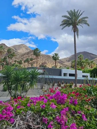 $3,800 | 3447 Andreas Hills Drive, Palm Springs, CA 92264