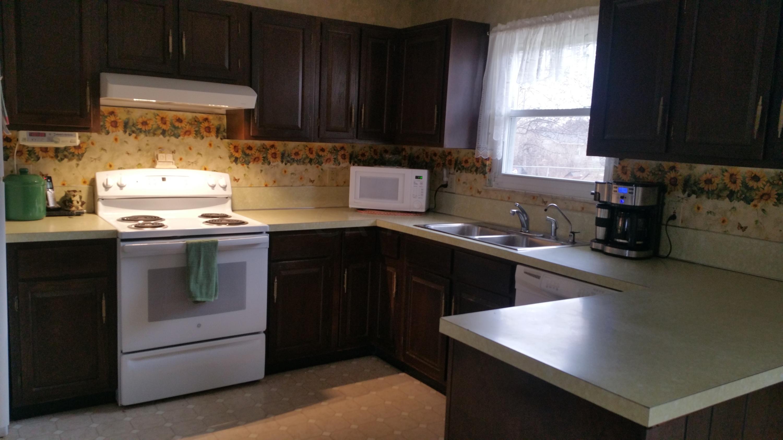 2551 Summit Road Southwest Pataskala, OH 43062 - Photo 15 of 30 Gallery Image 15