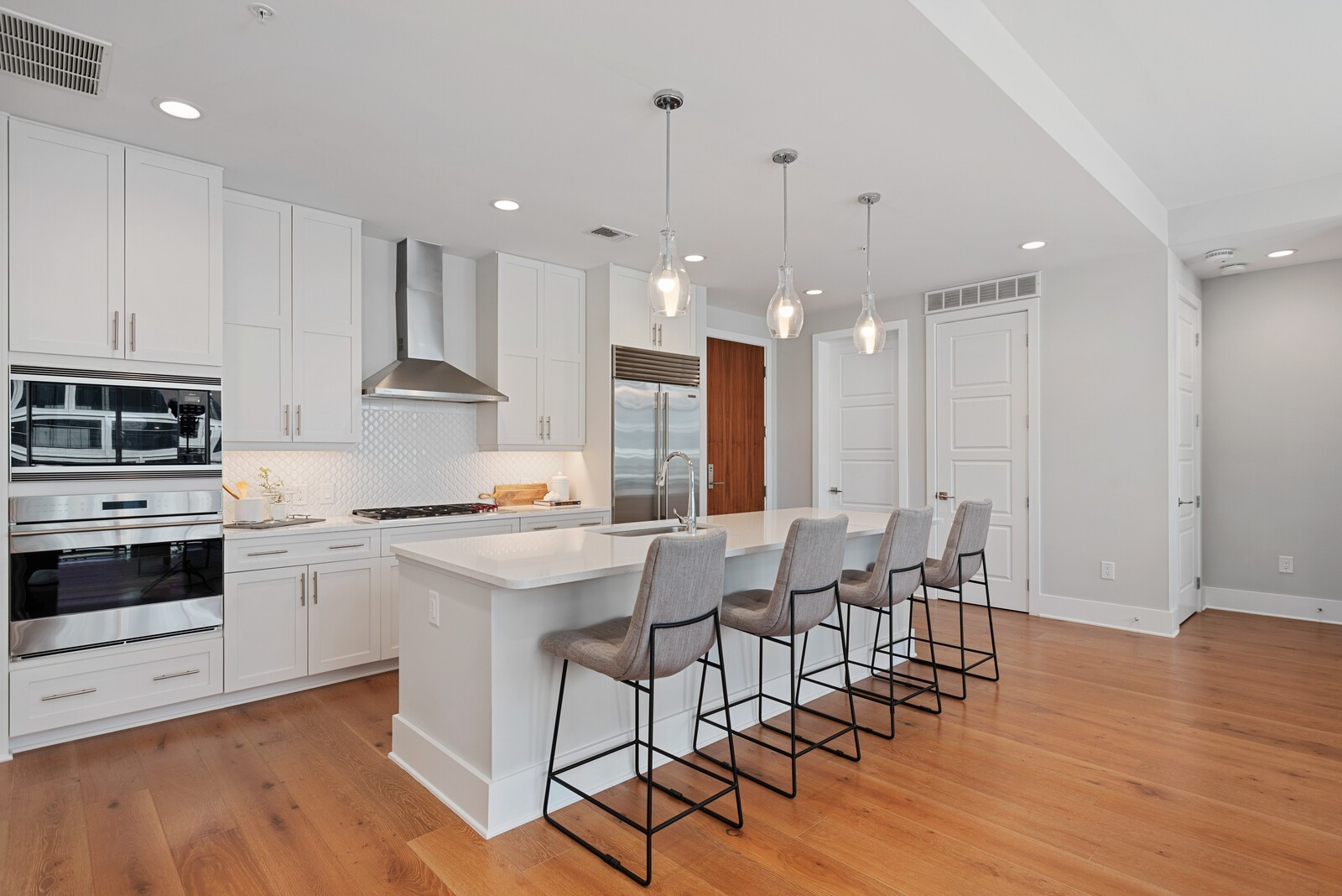 20 Rutledge Street, Unit 103 Nashville, TN 37210 - Photo 6 of 45 Gallery Image 6