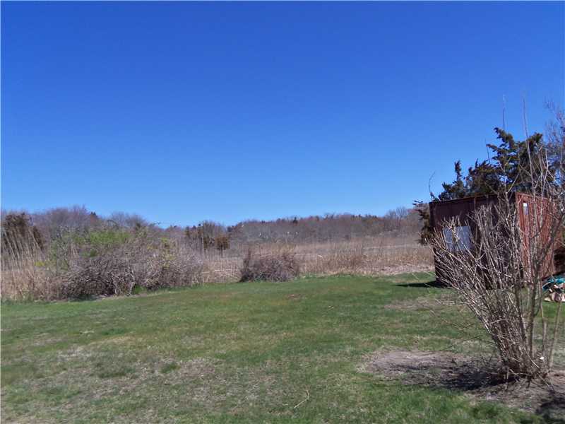 37 Weekapaug Road Westerly, RI 02891 - Photo 4 of 12 Yard/Garden.