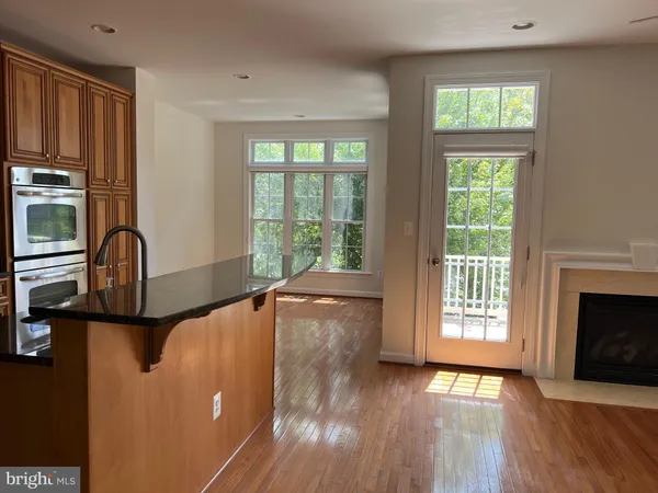 $3,900 | 11463 Galliec Street, Unit 35, Fairfax, VA 22030