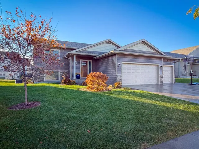 $447,500 | 6143 39th Avenue Northwest, Rochester, MN 55901