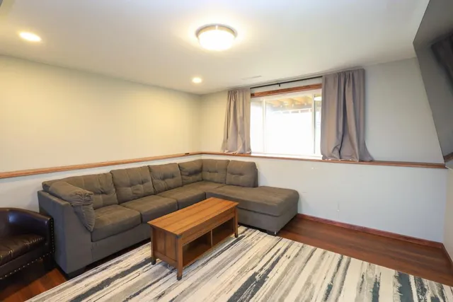 $447,500 | 6143 39th Avenue Northwest, Rochester, MN 55901