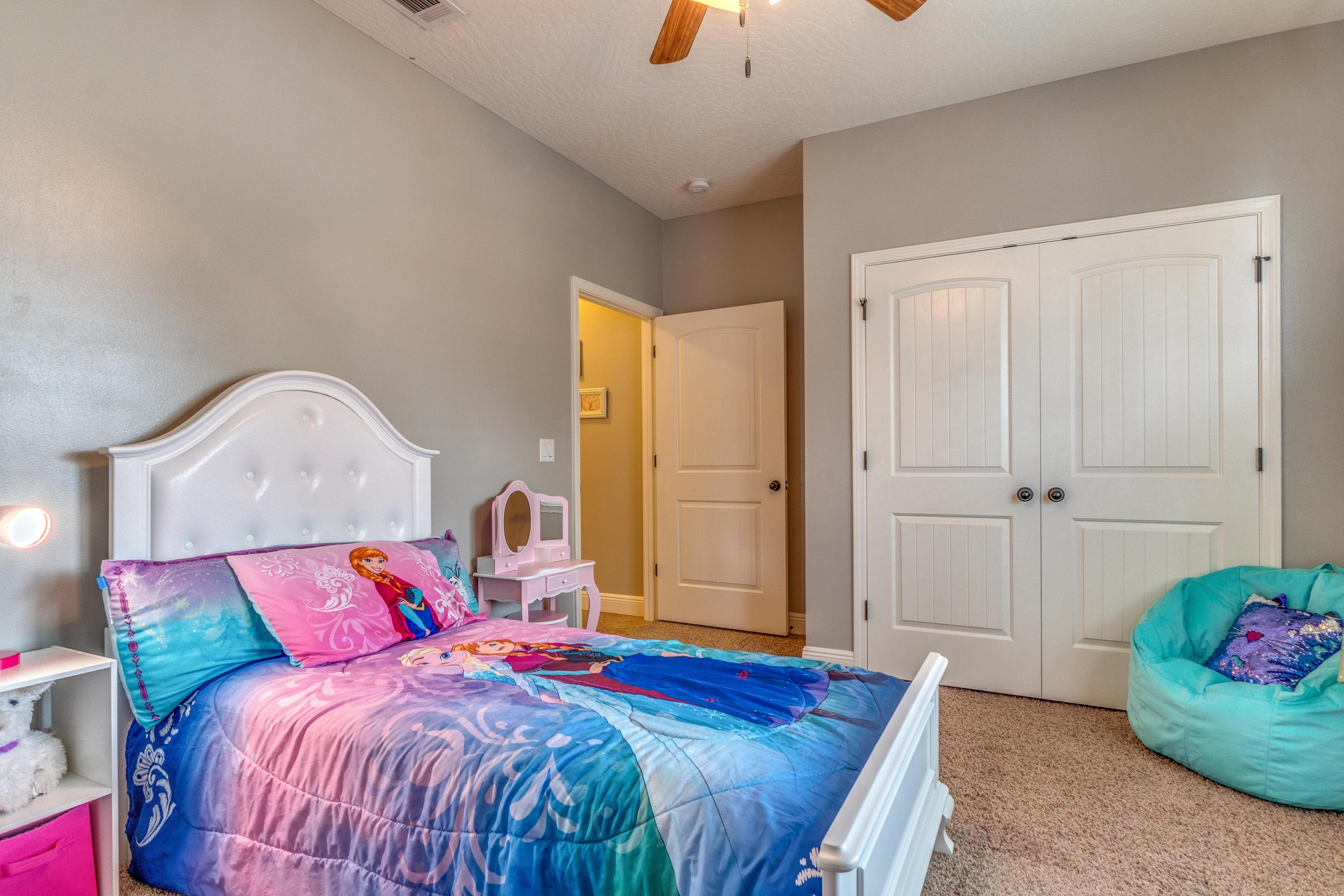 4624 Hermosa Road Crestview, FL 32539 - Photo 19 of 32 a bedroom with a bed and a painting on the wall