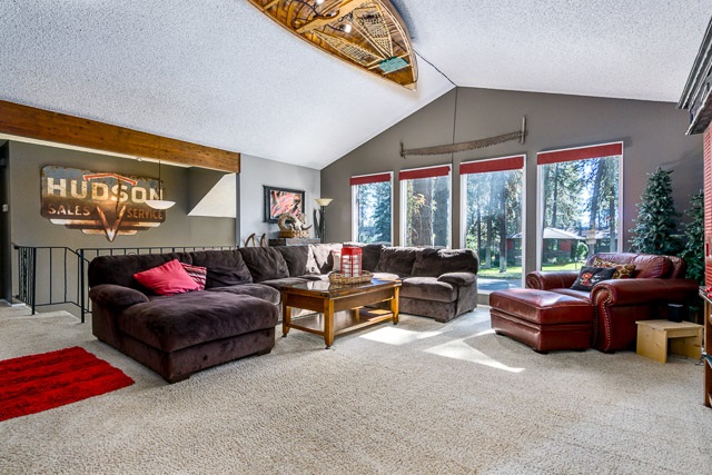 4611 East Lane Park Road Mead, WA 99021 - Photo 3 of 20