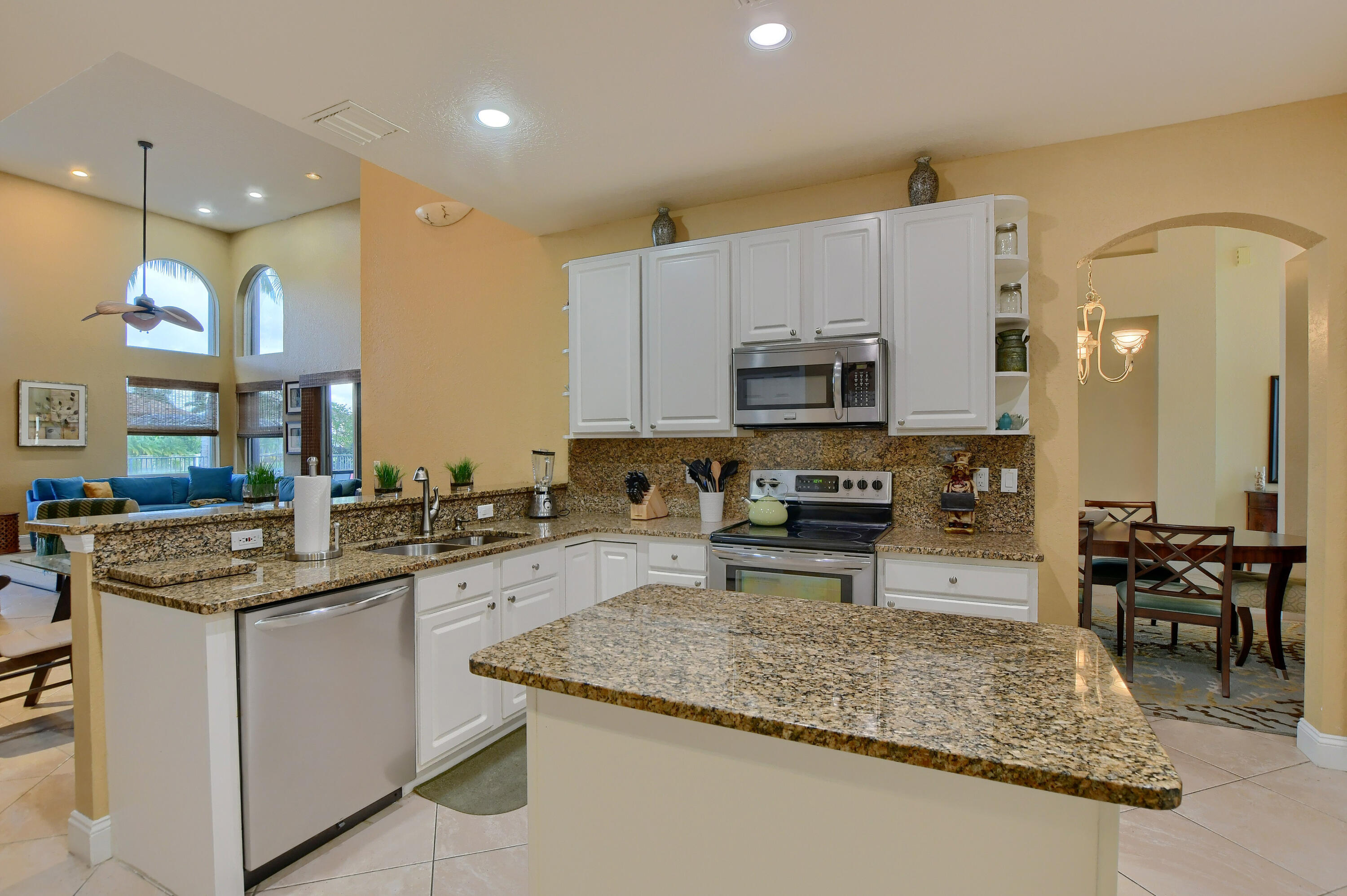 12345 Riverfalls Court Boca Raton, FL 33428 - Photo 5 of 38 Kitchen 3
