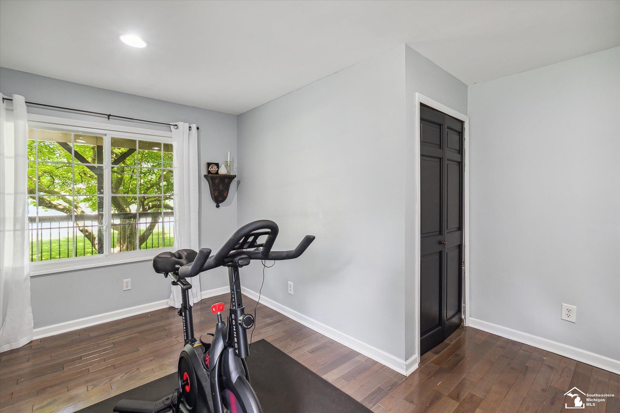 221 East Temperance Road Temperance, MI 48182 - Photo 26 of 66 50114157-25.JPG