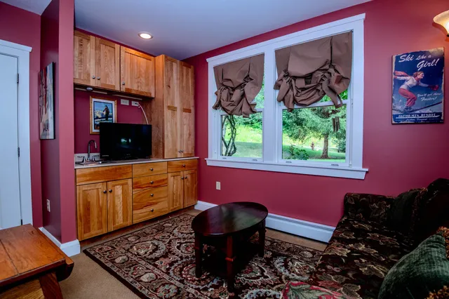 $435,000 | 28 Carriage Lane, Unit E3, Cavendish, VT 05153