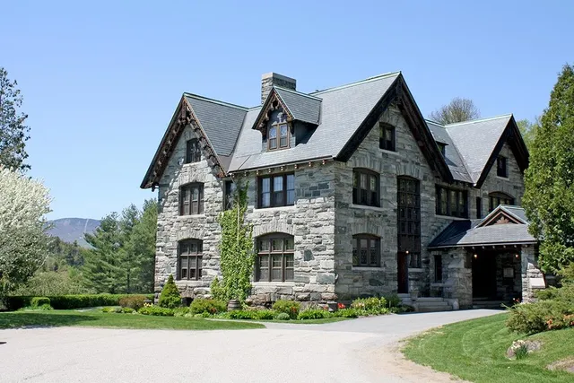 $435,000 | 28 Carriage Lane, Unit E3, Cavendish, VT 05153