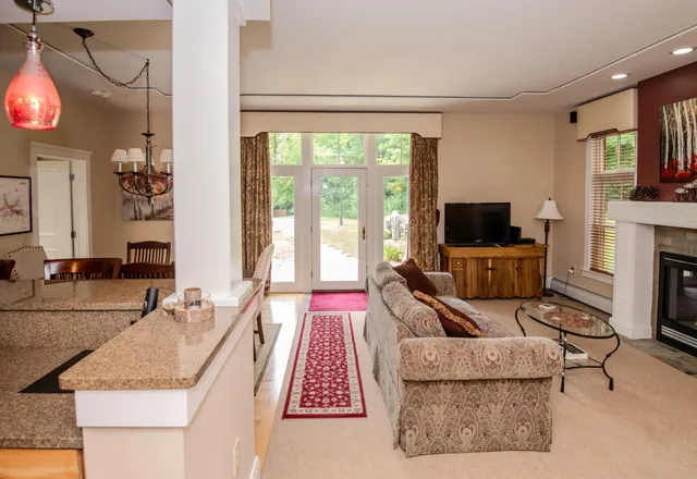$435,000 | 28 Carriage Lane, Unit E3, Cavendish, VT 05153