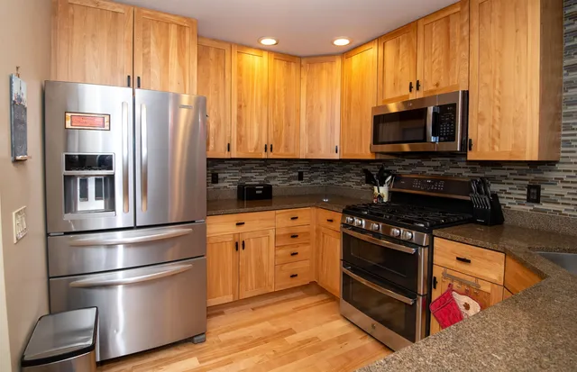 $435,000 | 28 Carriage Lane, Unit E3, Cavendish, VT 05153