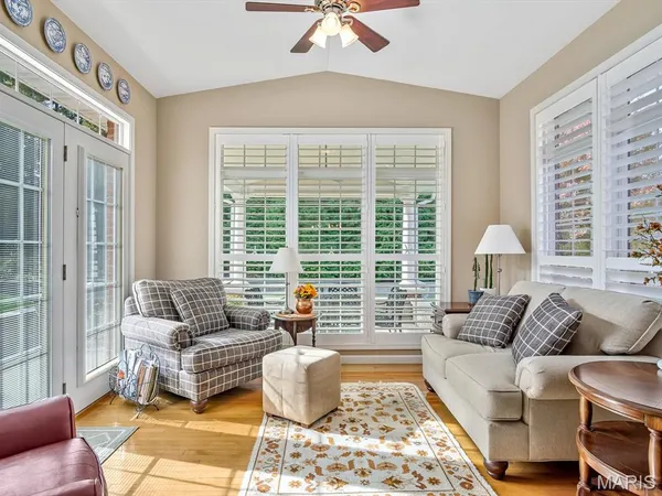 $750,000 | 20 Country Club View, Edwardsville, IL 62025