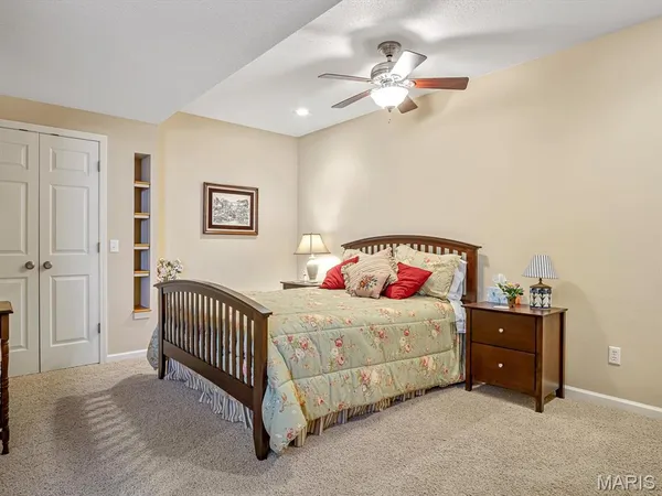 $750,000 | 20 Country Club View, Edwardsville, IL 62025