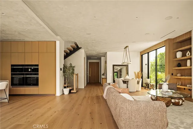 $3,795,000 | 13157 Otsego Street, Sherman Oaks, CA 91423