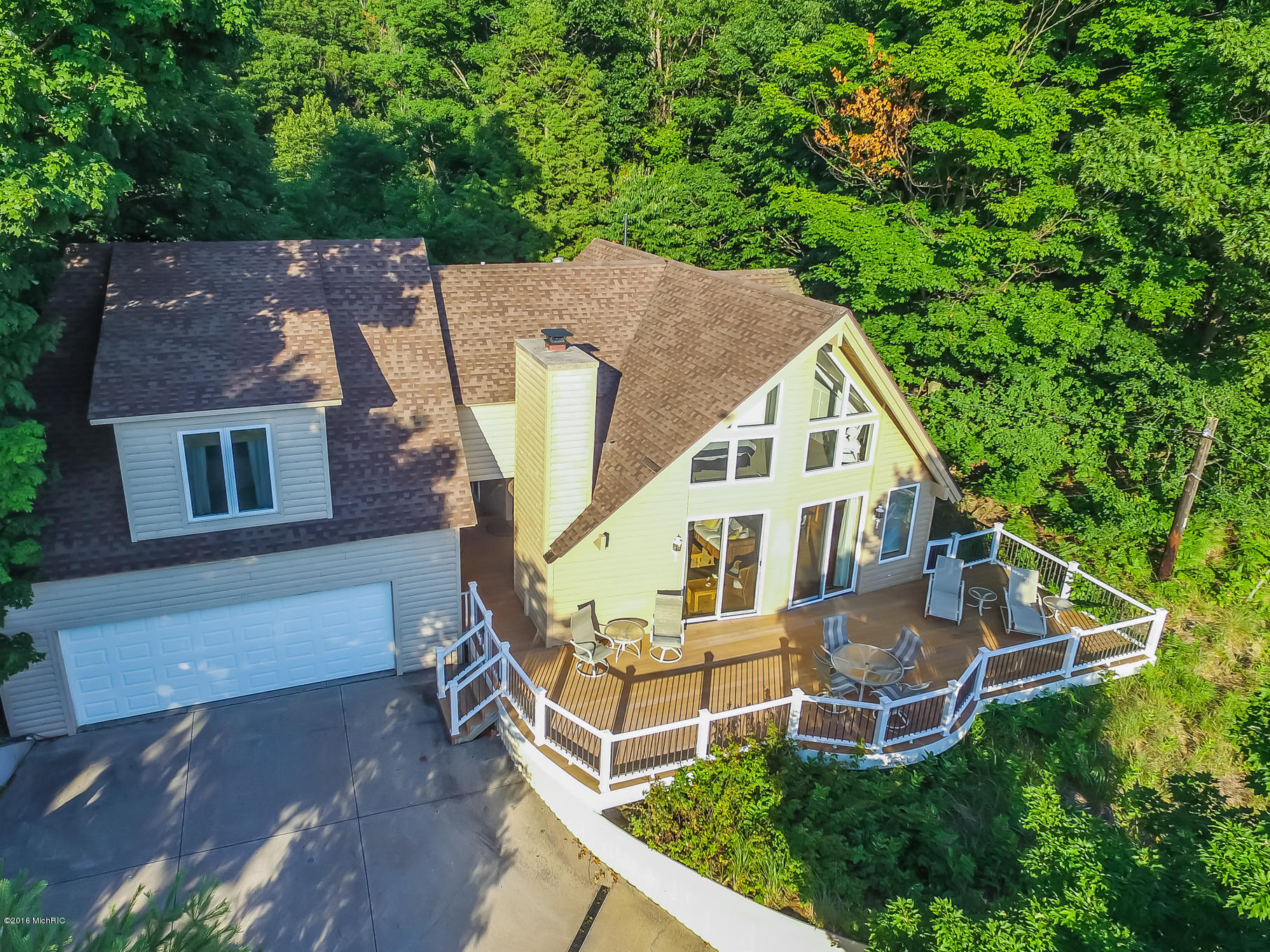 17926 North Shore Estates Road Spring Lake, MI 49456 - Photo 3 of 36 DJI_0039