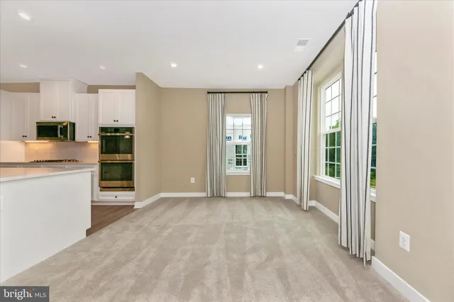 $499,000 | 10722 Presidential Parkway, Upper Marlboro, MD 20772