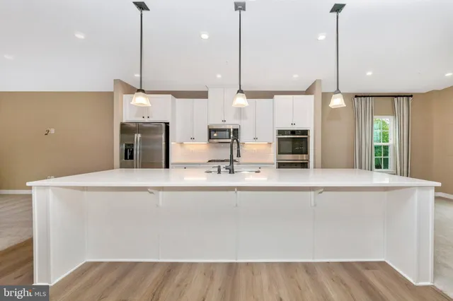 $499,000 | 10722 Presidential Parkway, Upper Marlboro, MD 20772