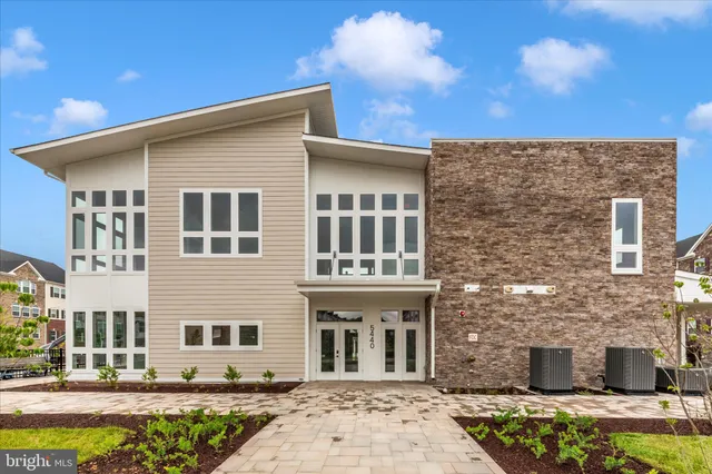 $499,000 | 10722 Presidential Parkway, Upper Marlboro, MD 20772