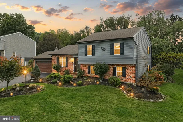 $339,900 | 2816 Glen Hollow Drive, York, PA 17406