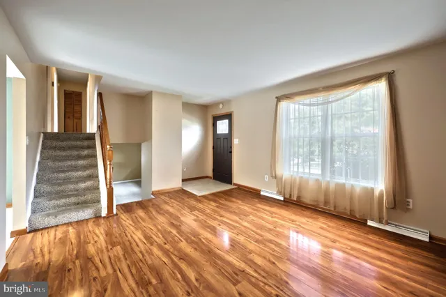 $339,900 | 2816 Glen Hollow Drive, York, PA 17406