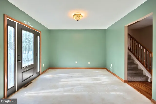 $339,900 | 2816 Glen Hollow Drive, York, PA 17406