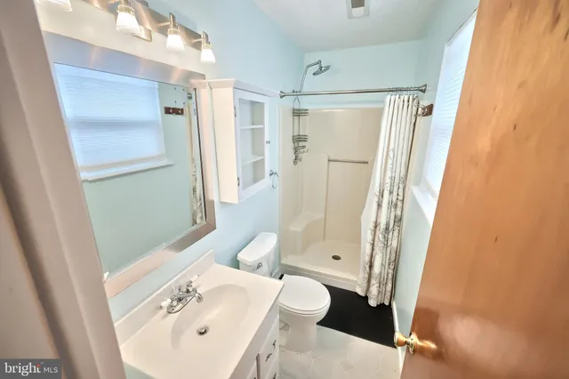 $339,900 | 2816 Glen Hollow Drive, York, PA 17406