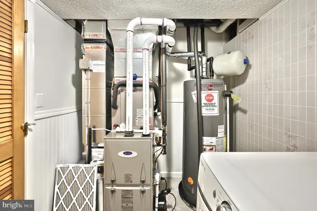 $339,900 | 2816 Glen Hollow Drive, York, PA 17406