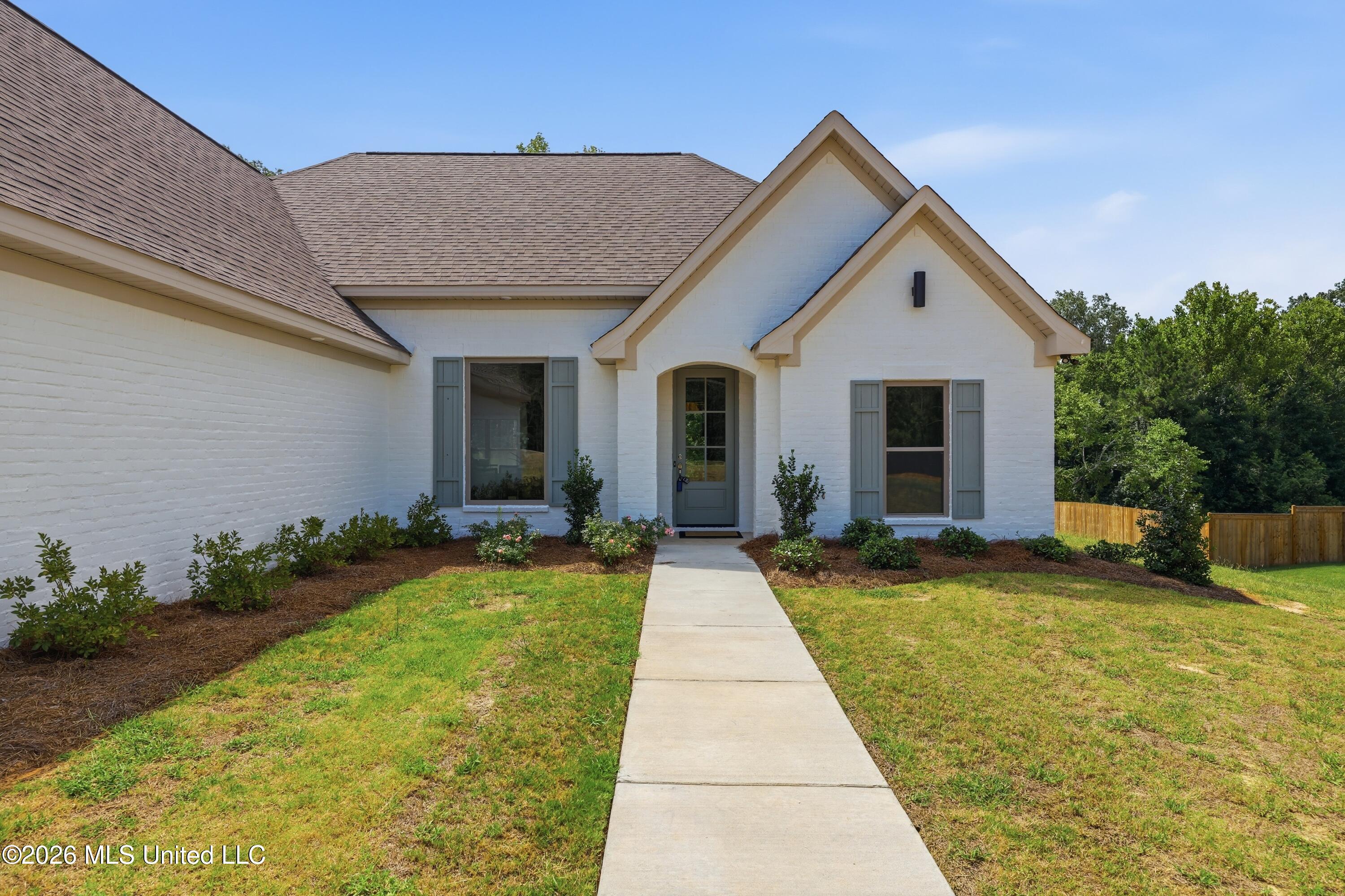 939 Mullican Road Florence, MS 39073 - Photo 5 of 76 003-939 Mullican Rd _ Hometoursms.com