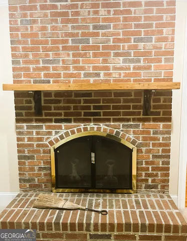 a view of washer and dryer