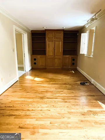 a view of empty room with window