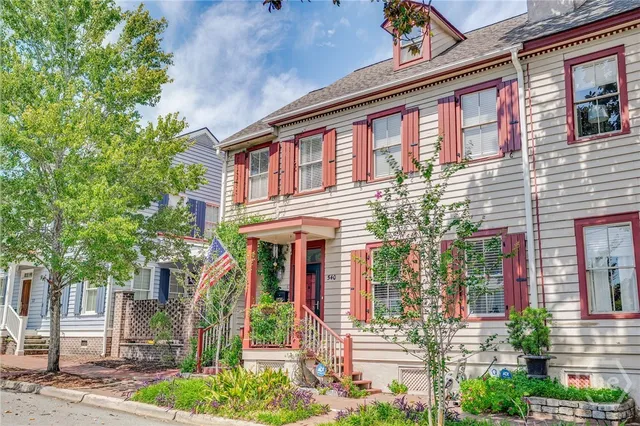 $1,500,000 | 540 East Taylor Street, Savannah, GA 31401
