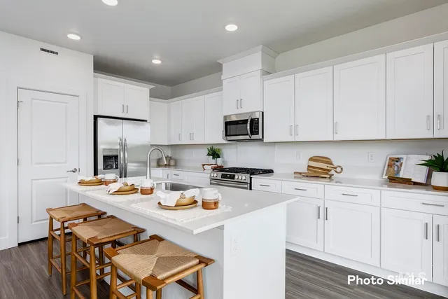 $419,900 | 1843 North Big Star Avenue, Eagle, ID 83616