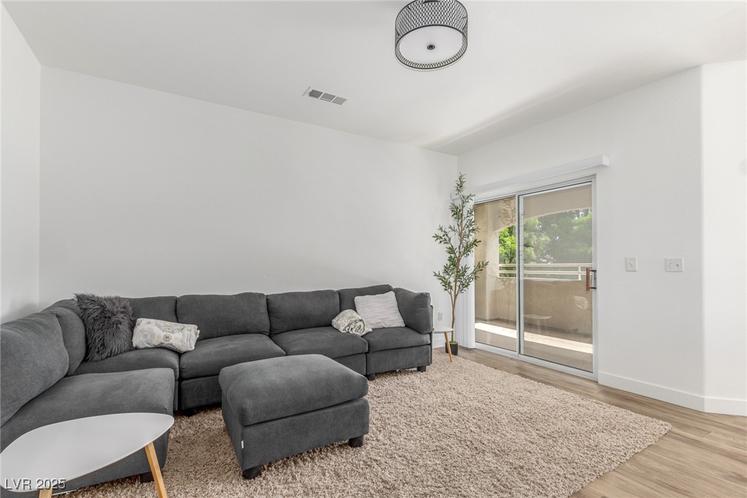 1500 Cardinal Peak Lane, Unit 203 Las Vegas, NV 89144 - Photo 12 of 34