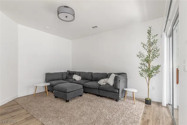 $1,995 | 1500 Cardinal Peak Lane, Unit 203, Las Vegas, NV 89144