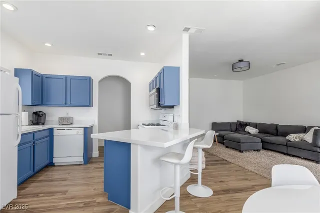 $1,995 | 1500 Cardinal Peak Lane, Unit 203, Las Vegas, NV 89144