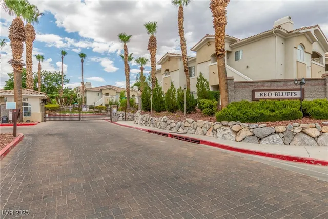 $1,995 | 1500 Cardinal Peak Lane, Unit 203, Las Vegas, NV 89144