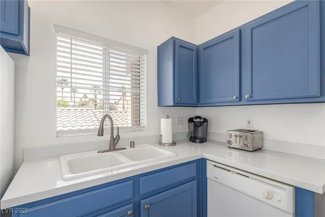 $1,995 | 1500 Cardinal Peak Lane, Unit 203, Las Vegas, NV 89144