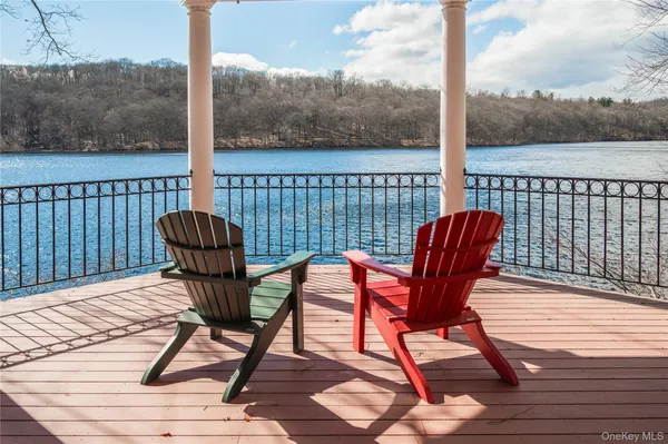 $2,250,000 | 4 Springhouse Road, Sloatsburg, NY 10974