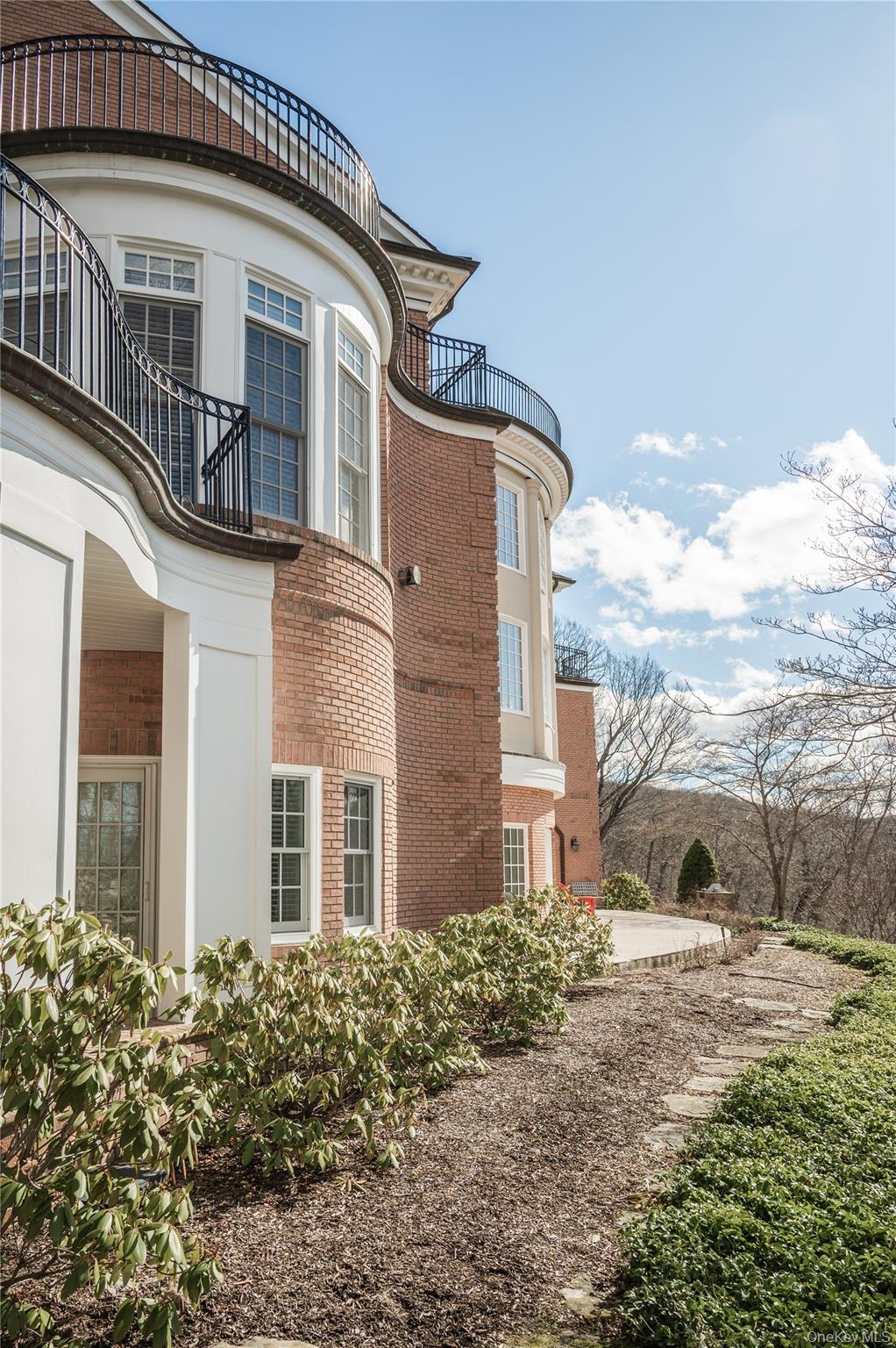 4 Springhouse Road Sloatsburg, NY 10974 - Photo 8 of 49