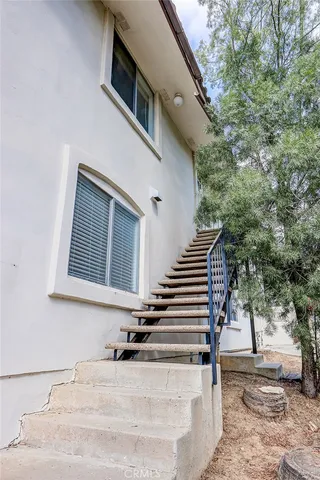 $1,649,000 | 23403 Lake Manor Drive, Chatsworth, CA 91311