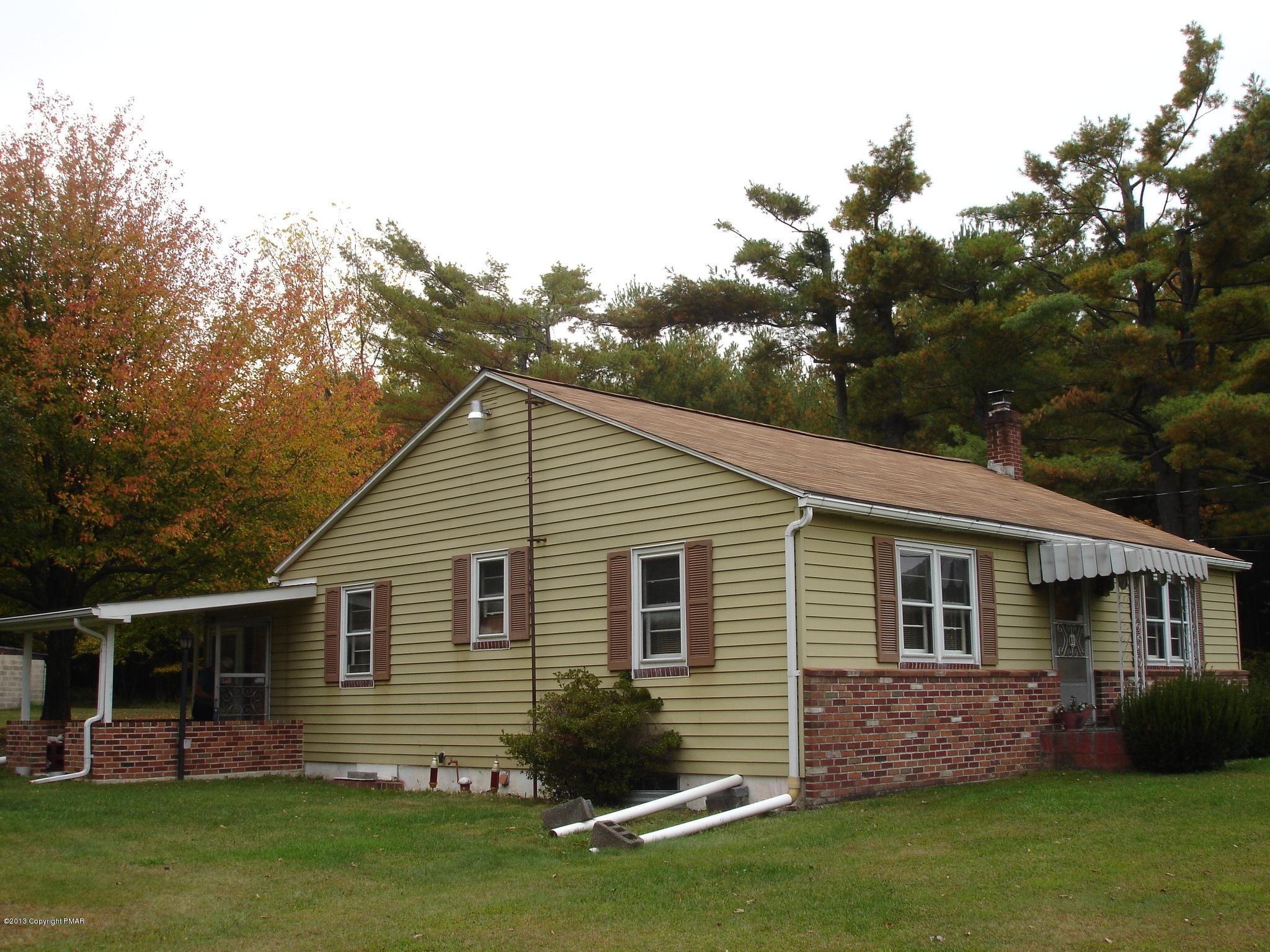 2738 Mountain Road Stroudsburg, PA 18360 - Photo 1 of 11 Front View