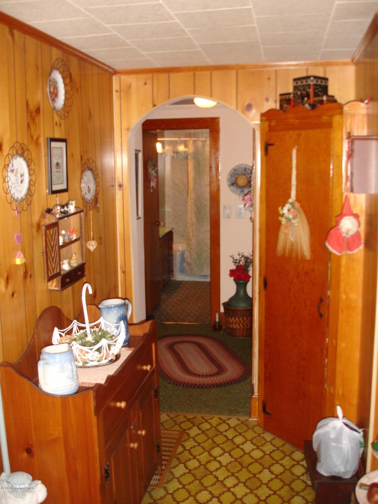2738 Mountain Road Stroudsburg, PA 18360 - Photo 6 of 11 Pantry & Hallway Into Bath
