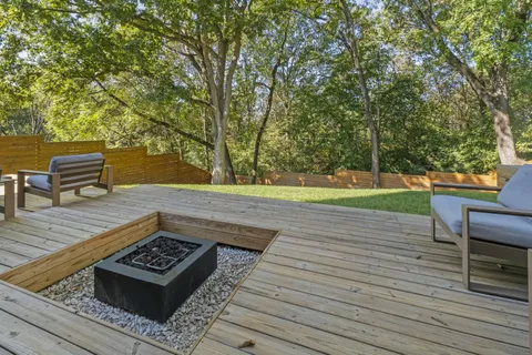 a view of a bench in a patio