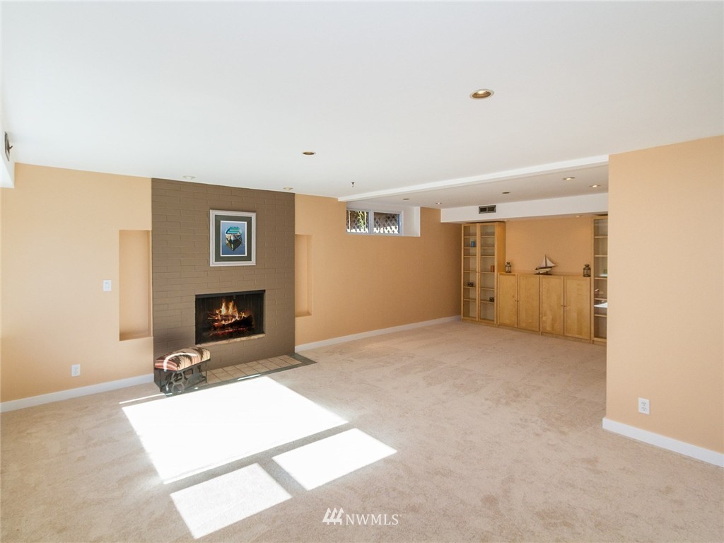 4004 Southwest Myrtle Street Seattle, WA 98136 - Photo 12 of 15 Gallery Image 12