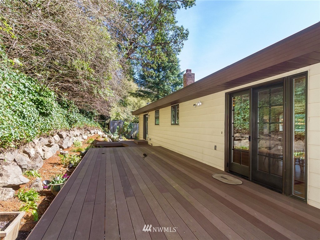4004 Southwest Myrtle Street Seattle, WA 98136 - Photo 13 of 15 Gallery Image 13