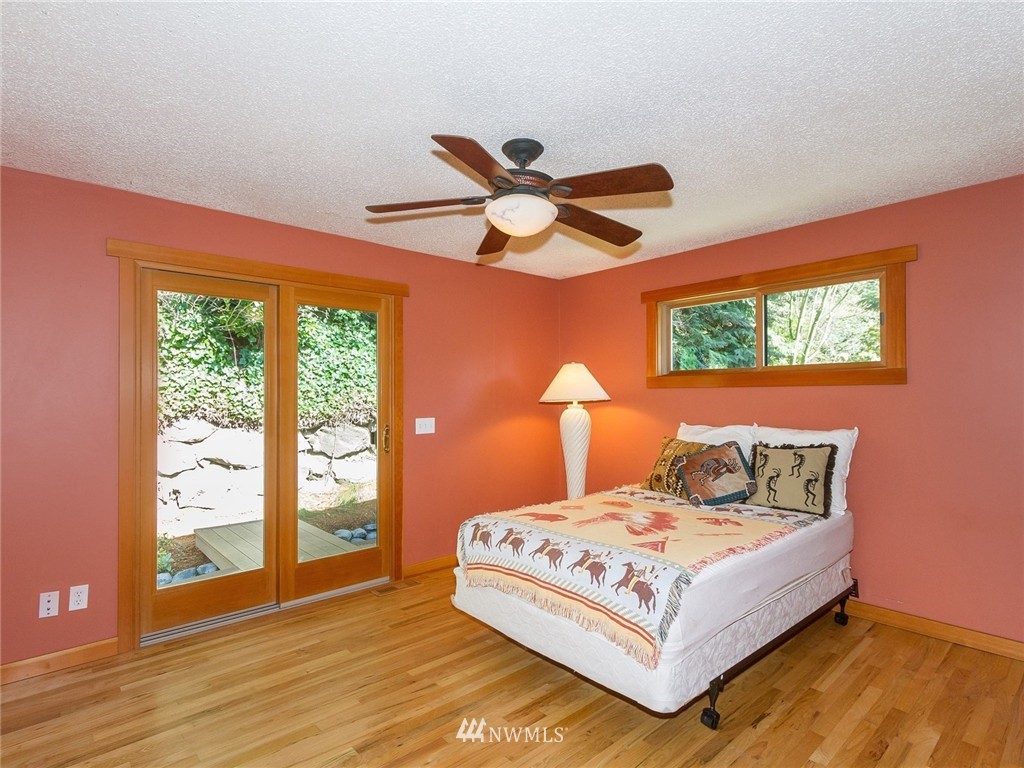 4004 Southwest Myrtle Street Seattle, WA 98136 - Photo 10 of 15 Gallery Image 10