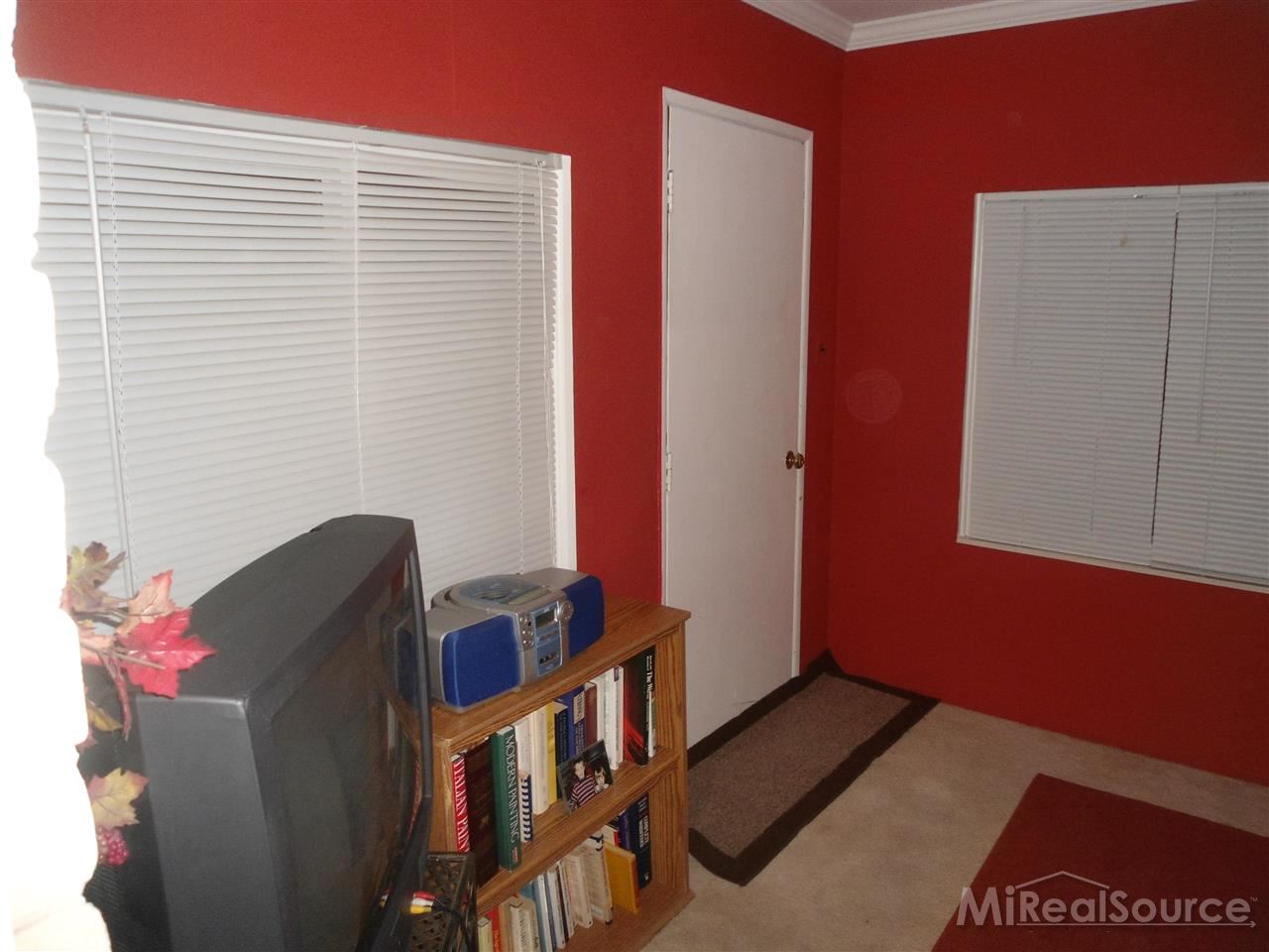 593 Vernier Road Grosse Pointe Woods, MI 48236 - Photo 28 of 30