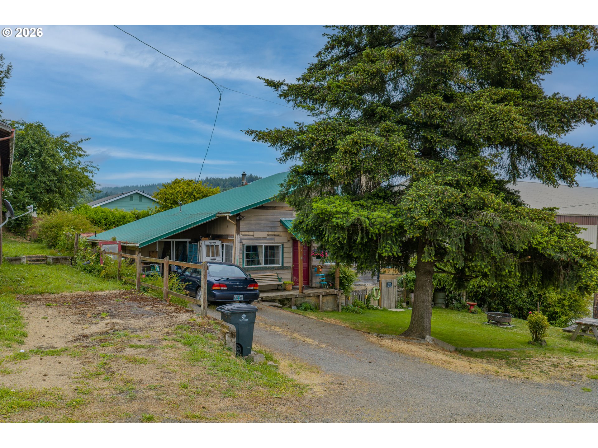 725 B Street Myrtle Point, OR 97458 - Photo 13 of 31